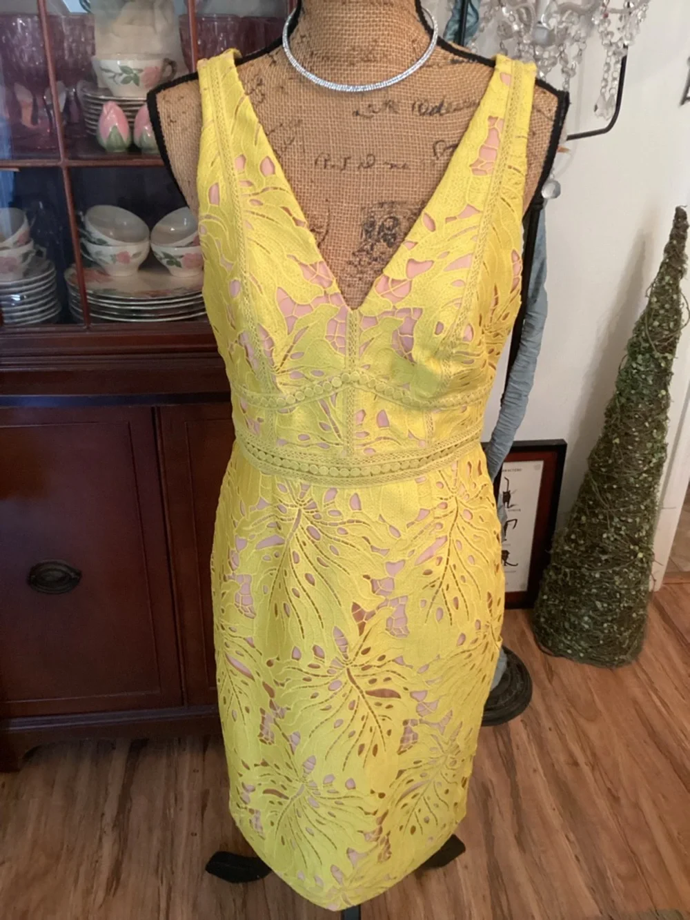 Maeve sleeveless neck